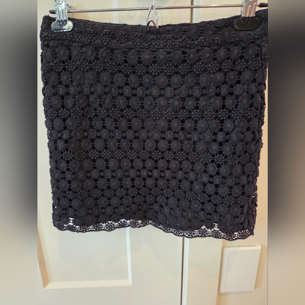 H&M Black Crochet Floral Mini Skirt